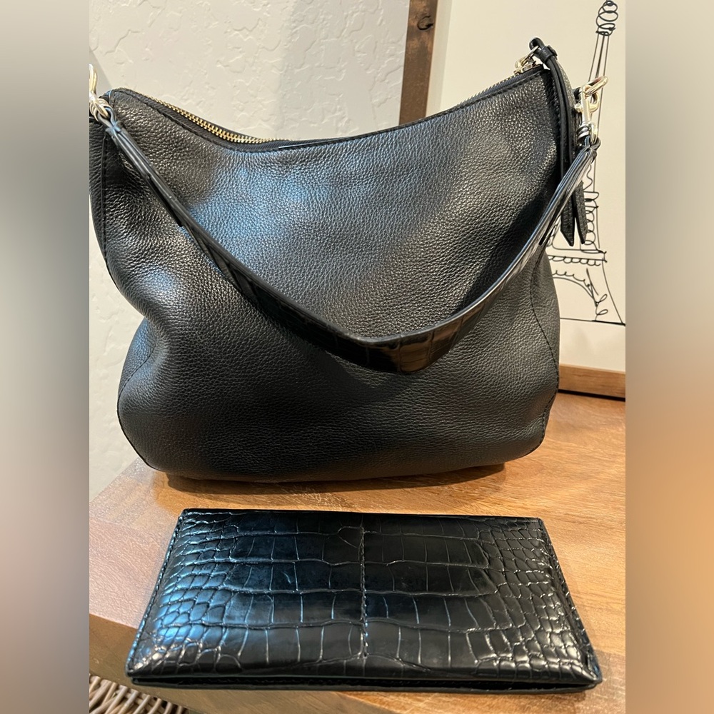 Banbana Republic leather/crocodile purse and wallet  set.
